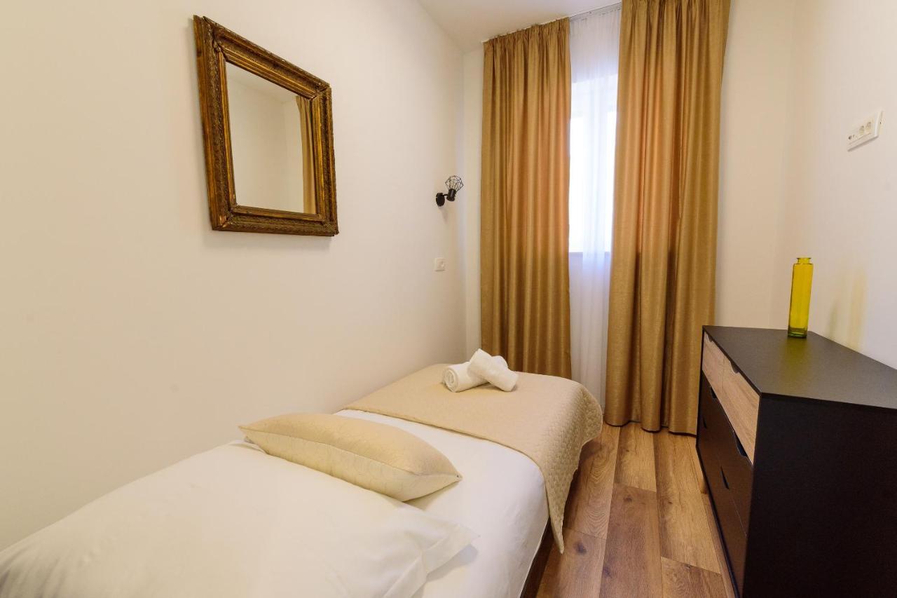 Apartmani Bokin Bol Ngoại thất bức ảnh